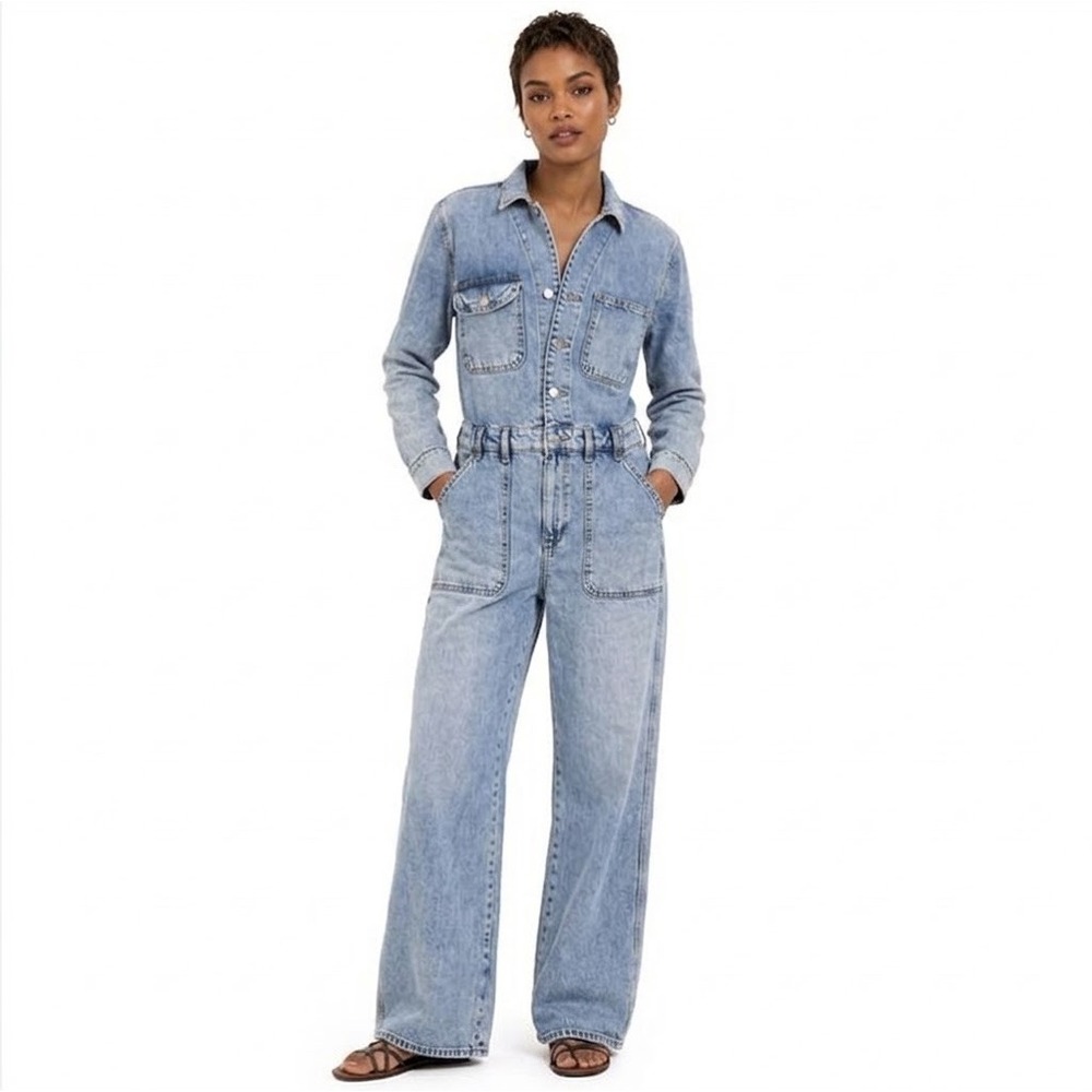 Universal Thread Denim Utility Jumpsuit light wash Boiler Suit Long Sleeve Blue